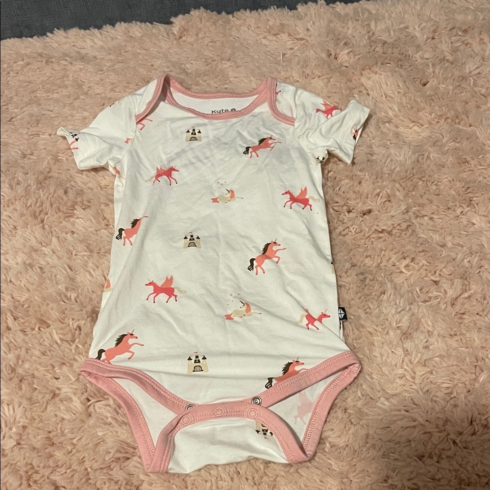 Kyte BABY White and Pink Unicorn Bodysuit